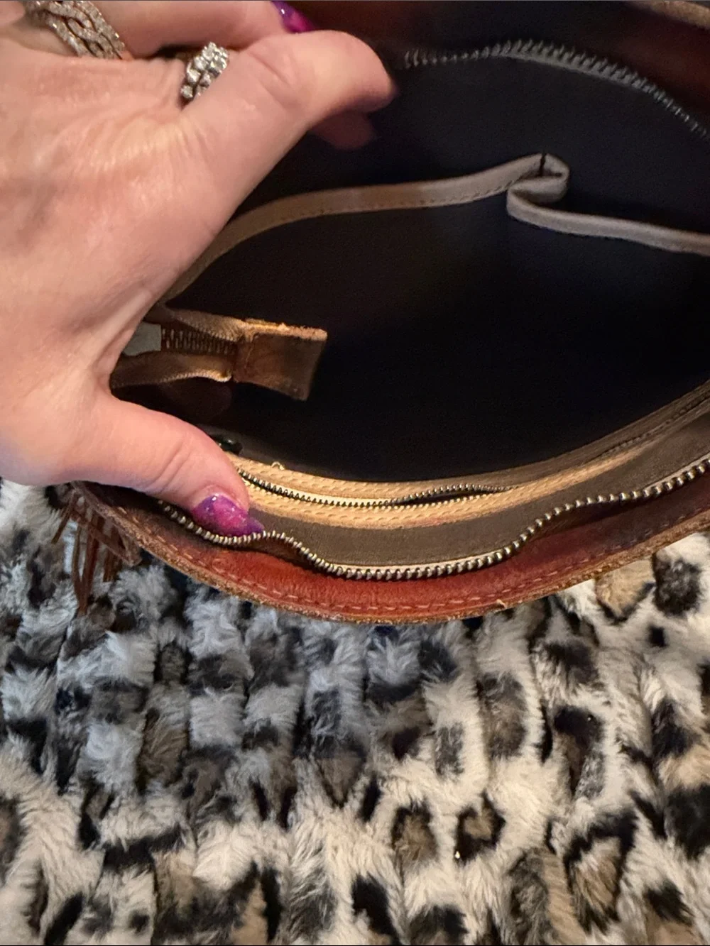 N/A stylish fringed